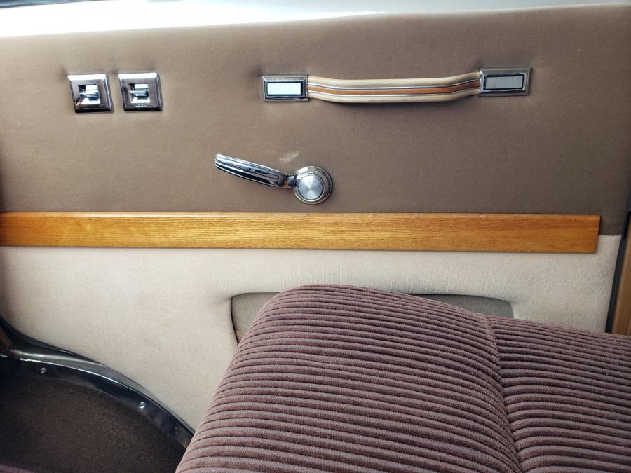 Детали интерьера Chevrolet G20 Conversion Van  (CG21305) 1988 года  (фото 220 из 257)